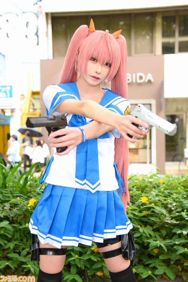 【コスプレ】『NIKKE』『崩壊：スターレイル』『FGO』レイヤーたちは雨にも負けず。『シティーハンター』や『魔法少女にあこがれて』など、多彩な姿に要注目【ホココス2024】
