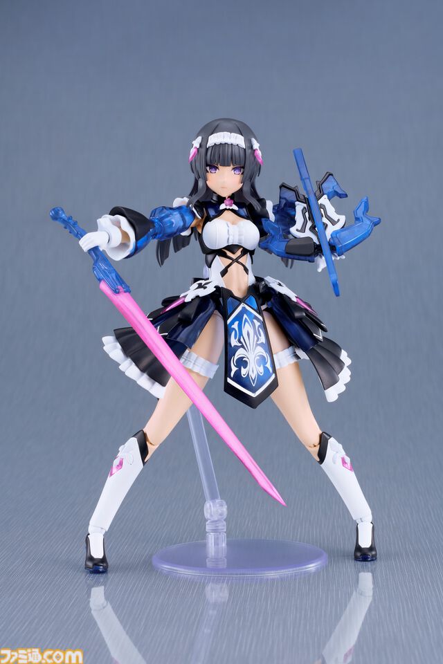 『ヴァルキリーチューン：機械仕掛けのアイ』美少女プラモ発のビジュアルノベル。『アイマス』元総合ディレクター・石原章弘がプロデュース