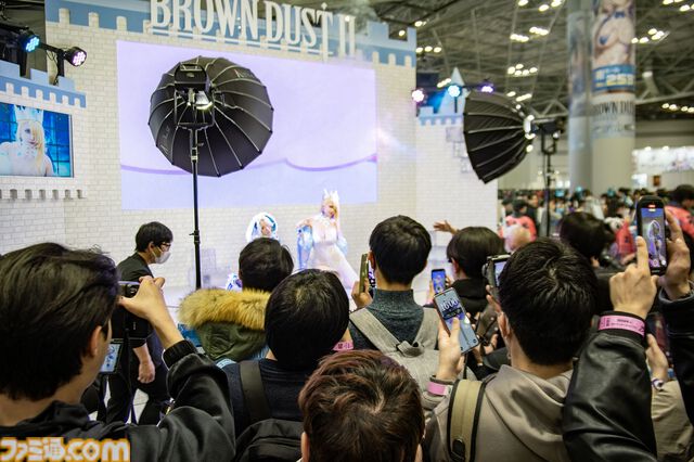 『ブラウンダスト2』のえっちな絵はどうかと思う。苦悩を乗り越えて強くなるイラストレーター折り紙は、すべてのフェチを諦めない