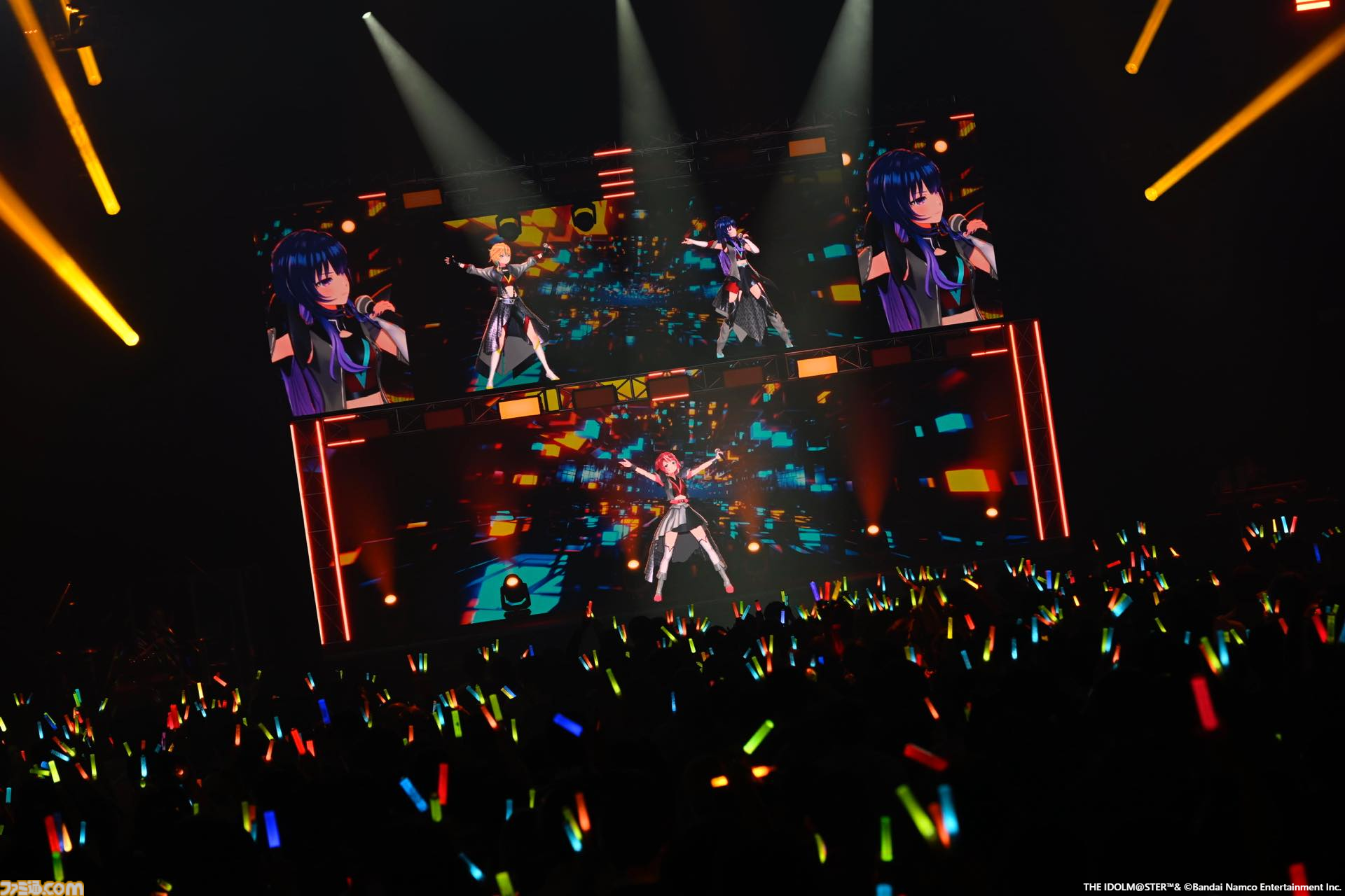 『ヴイアライヴ』2ndライブリポート。前回に続いて生バンドも加わった熱いライブではそれぞれの6thソロ曲やユニット最新曲も披露