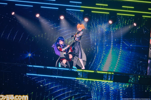 『ヴイアライヴ』2ndライブリポート。前回に続いて生バンドも加わった熱いライブではそれぞれの6thソロ曲やユニット最新曲も披露