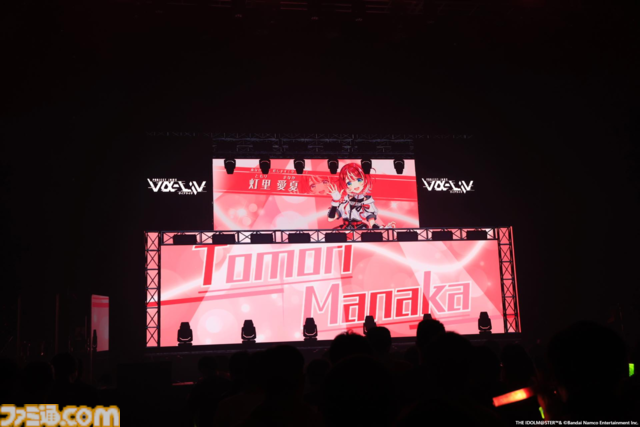 『ヴイアライヴ』2ndライブリポート。前回に続いて生バンドも加わった熱いライブではそれぞれの6thソロ曲やユニット最新曲も披露