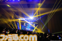 『ヴイアライヴ』2ndライブリポート。前回に続いて生バンドも加わった熱いライブではそれぞれの6thソロ曲やユニット最新曲も披露