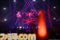 『ヴイアライヴ』2ndライブリポート。前回に続いて生バンドも加わった熱いライブではそれぞれの6thソロ曲やユニット最新曲も披露