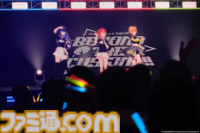 『ヴイアライヴ』2ndライブリポート。前回に続いて生バンドも加わった熱いライブではそれぞれの6thソロ曲やユニット最新曲も披露