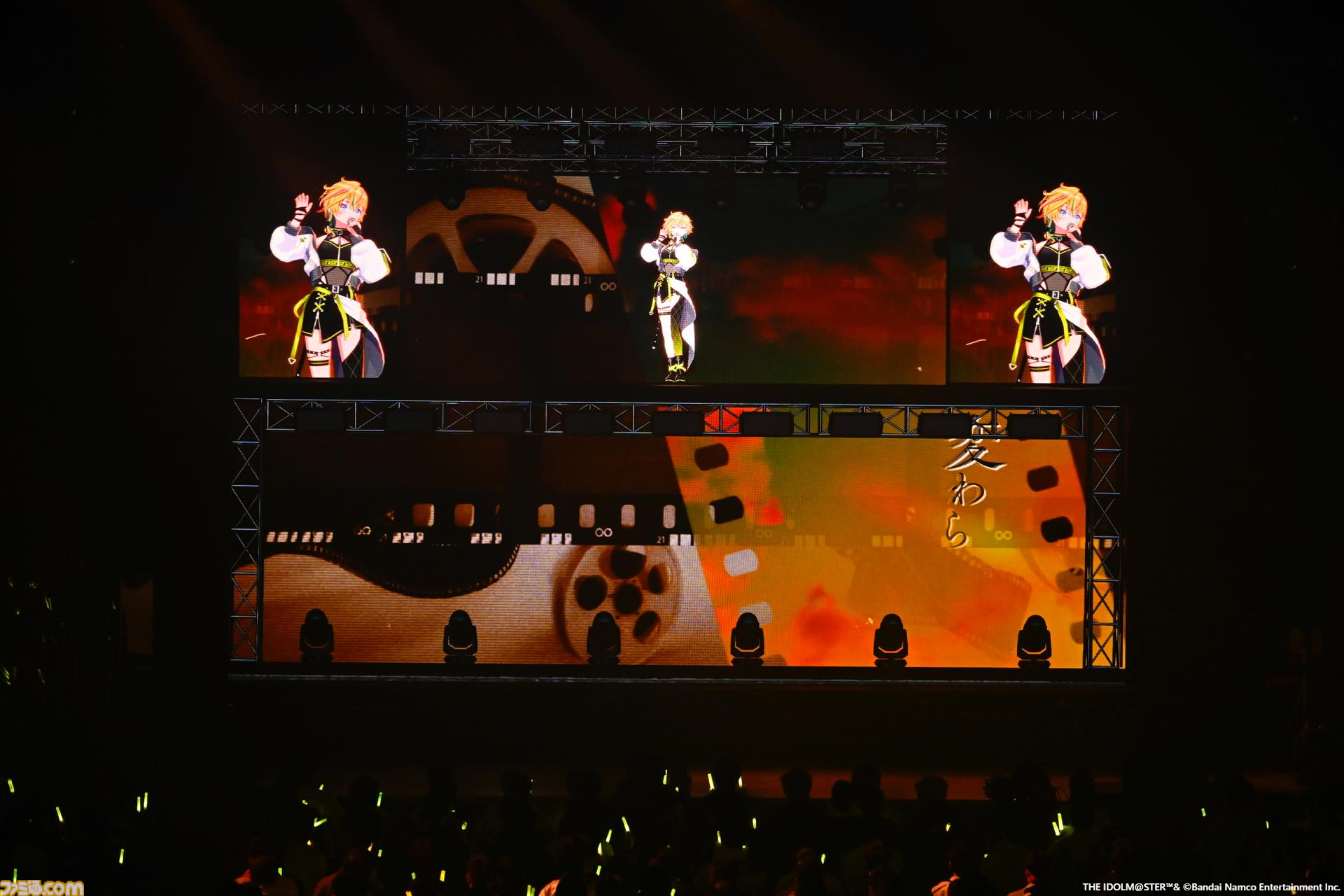 『ヴイアライヴ』2ndライブリポート。前回に続いて生バンドも加わった熱いライブではそれぞれの6thソロ曲やユニット最新曲も披露