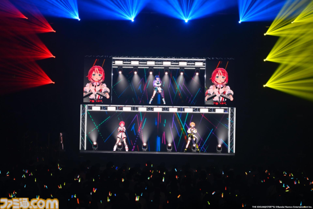 『ヴイアライヴ』2ndライブリポート。前回に続いて生バンドも加わった熱いライブではそれぞれの6thソロ曲やユニット最新曲も披露