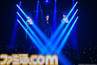 『ヴイアライヴ』2ndライブリポート。前回に続いて生バンドも加わった熱いライブではそれぞれの6thソロ曲やユニット最新曲も披露