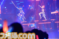 『ヴイアライヴ』2ndライブリポート。前回に続いて生バンドも加わった熱いライブではそれぞれの6thソロ曲やユニット最新曲も披露