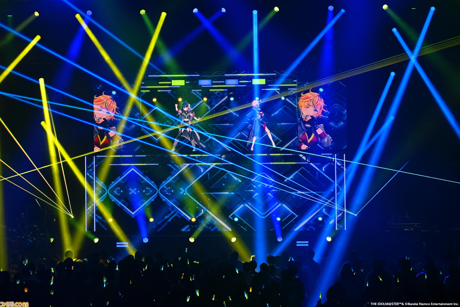 『ヴイアライヴ』2ndライブリポート。前回に続いて生バンドも加わった熱いライブではそれぞれの6thソロ曲やユニット最新曲も披露