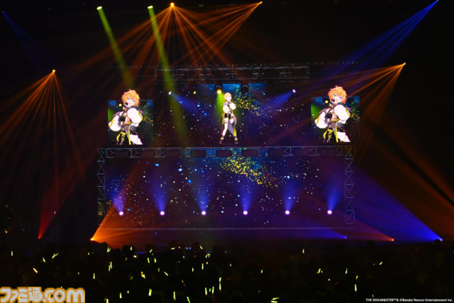 『ヴイアライヴ』2ndライブリポート。前回に続いて生バンドも加わった熱いライブではそれぞれの6thソロ曲やユニット最新曲も披露