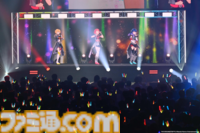 『ヴイアライヴ』2ndライブリポート。前回に続いて生バンドも加わった熱いライブではそれぞれの6thソロ曲やユニット最新曲も披露