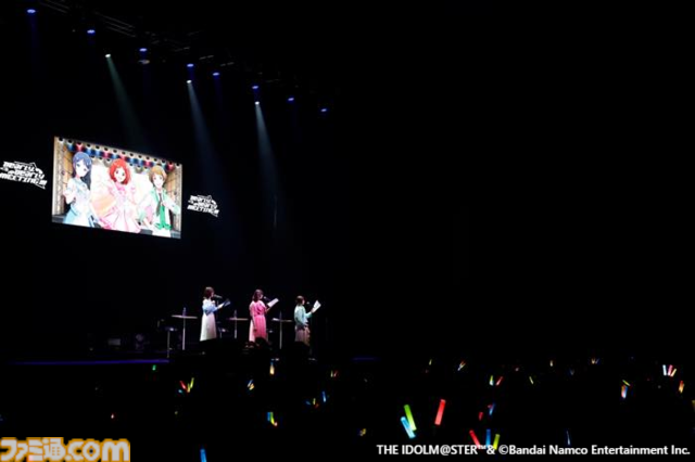 『アイマス ディアリースターズ』17年振りに3人のキャストが勢ぞろいしたファンミーティング"Dearly, Dearly MEETING !!!"リポート。一般公募された質問に答えるトークやライブパートも