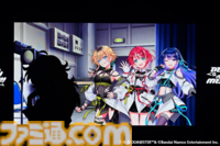 『アイマス ディアリースターズ』17年振りに3人のキャストが勢ぞろいしたファンミーティング"Dearly, Dearly MEETING !!!"リポート。一般公募された質問に答えるトークやライブパートも