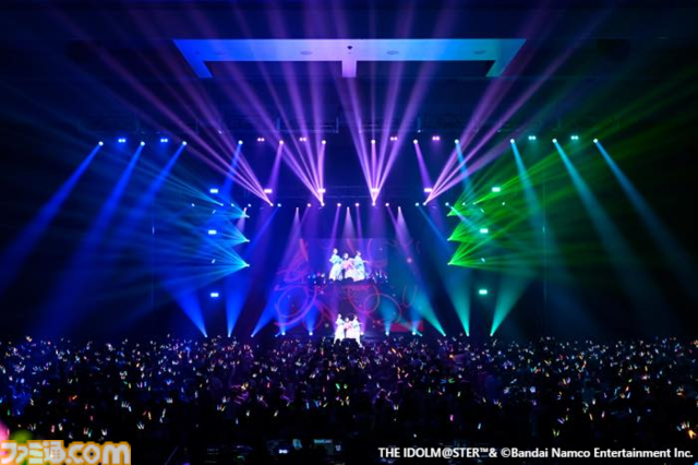 『アイマス ディアリースターズ』17年振りに3人のキャストが勢ぞろいしたファンミーティング"Dearly, Dearly MEETING !!!"リポート。一般公募された質問に答えるトークやライブパートも