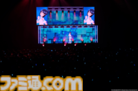 876プロ全メンバーが集結した"-UNDER ONE SKY !!!!!!-"リポート。『アイマス ディアリースターズ』×『ヴイアライヴ』の6人で歌う新曲『ソライロ！』やユニットの垣根を超えたデュオ歌唱も