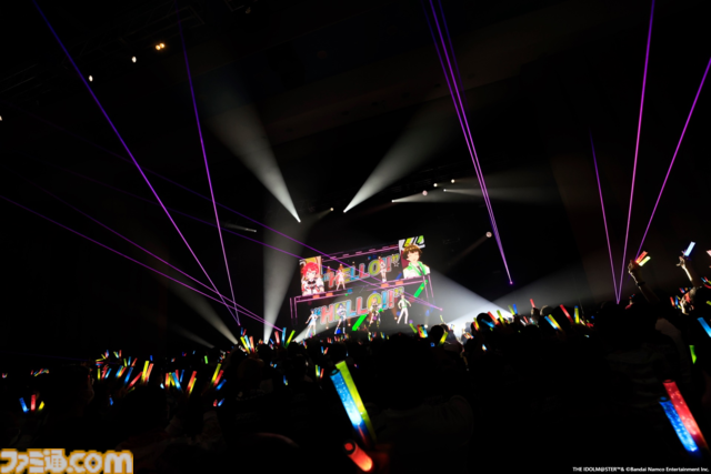 876プロ全メンバーが集結した"-UNDER ONE SKY !!!!!!-"リポート。『アイマス ディアリースターズ』×『ヴイアライヴ』の6人で歌う新曲『ソライロ！』やユニットの垣根を超えたデュオ歌唱も