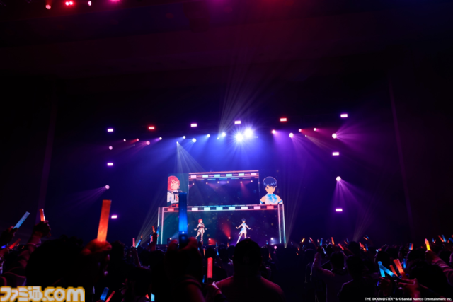 876プロ全メンバーが集結した"-UNDER ONE SKY !!!!!!-"リポート。『アイマス ディアリースターズ』×『ヴイアライヴ』の6人で歌う新曲『ソライロ！』やユニットの垣根を超えたデュオ歌唱も