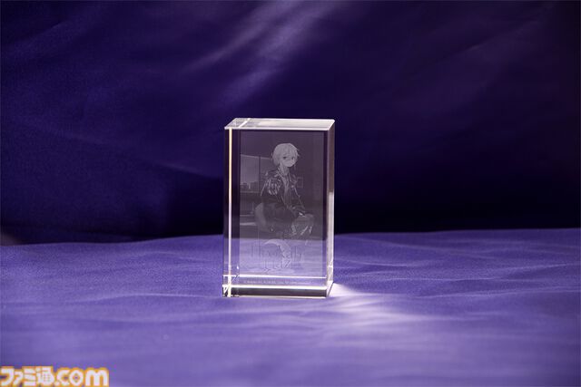 『フーカーヘイズ』Switchパッケージ版“ファミ通DXパック”には、描き下ろしB2タペストリーやアクリルチャームなどが同梱。3月26日に発売