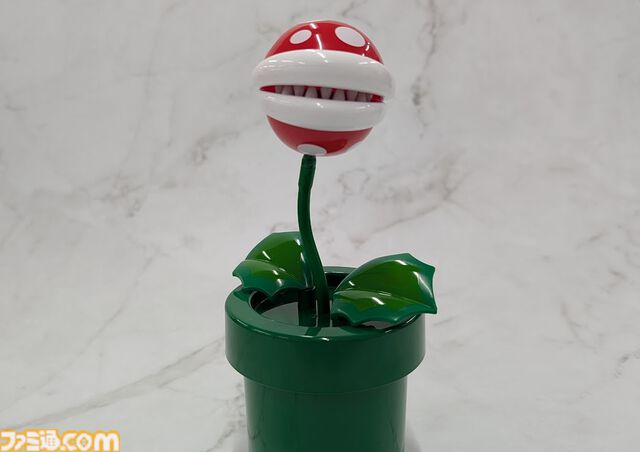 【USJ】パックンフラワーが声に反応してノリノリダンス！ コインの“チャリーン♪”が止まらないハテナブロックに思わずハマった