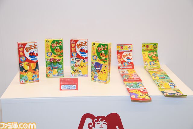 【ポケモン30周年】歴代パッケージの展示は圧巻！ 初代ピカチュウやサント・アンヌごうを立体化した新グッズなども目白押し。期待が膨らむ今後の施策も明らかに【リポート】