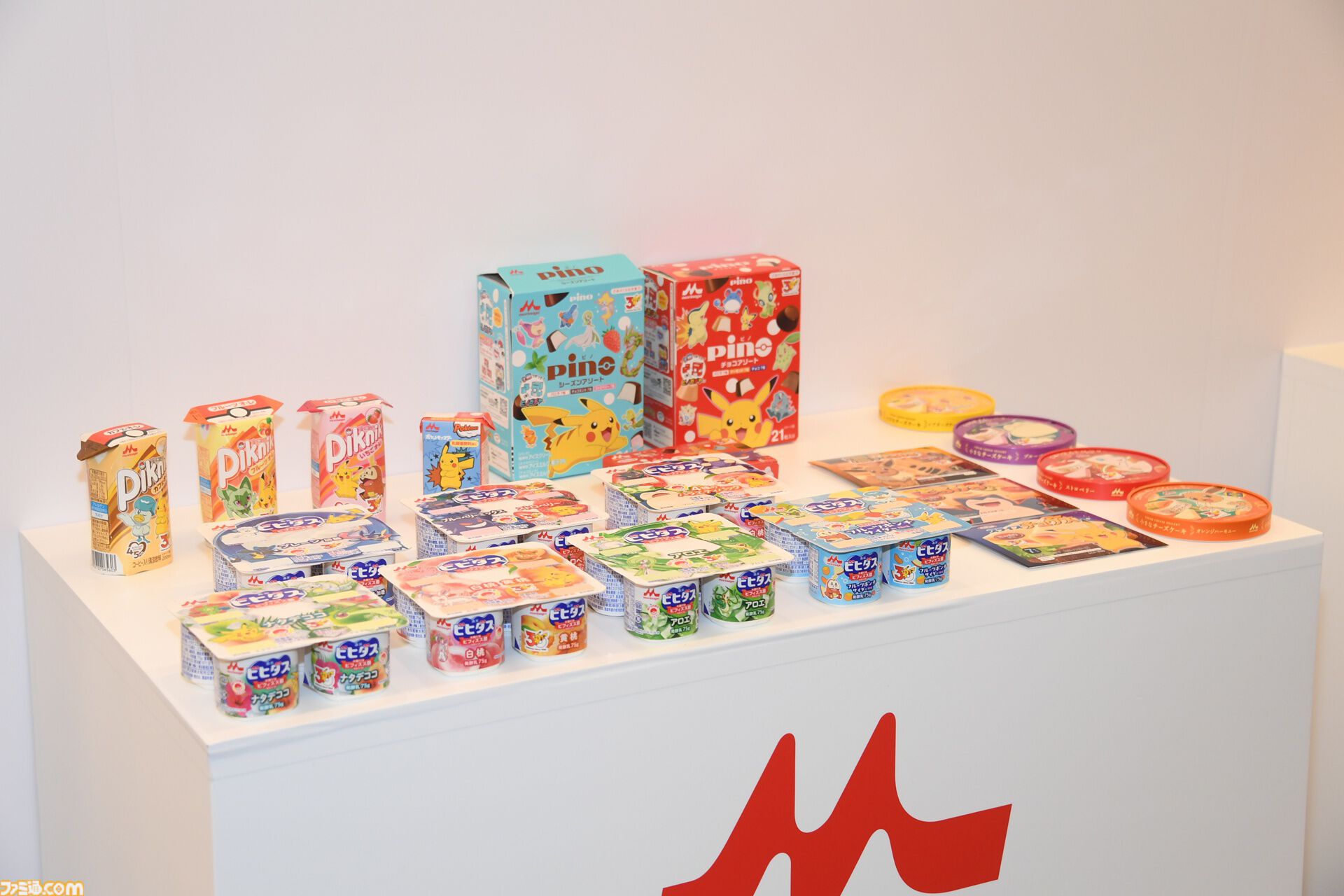 【ポケモン30周年】歴代パッケージの展示は圧巻！ 初代ピカチュウやサント・アンヌごうを立体化した新グッズなども目白押し。期待が膨らむ今後の施策も明らかに【リポート】