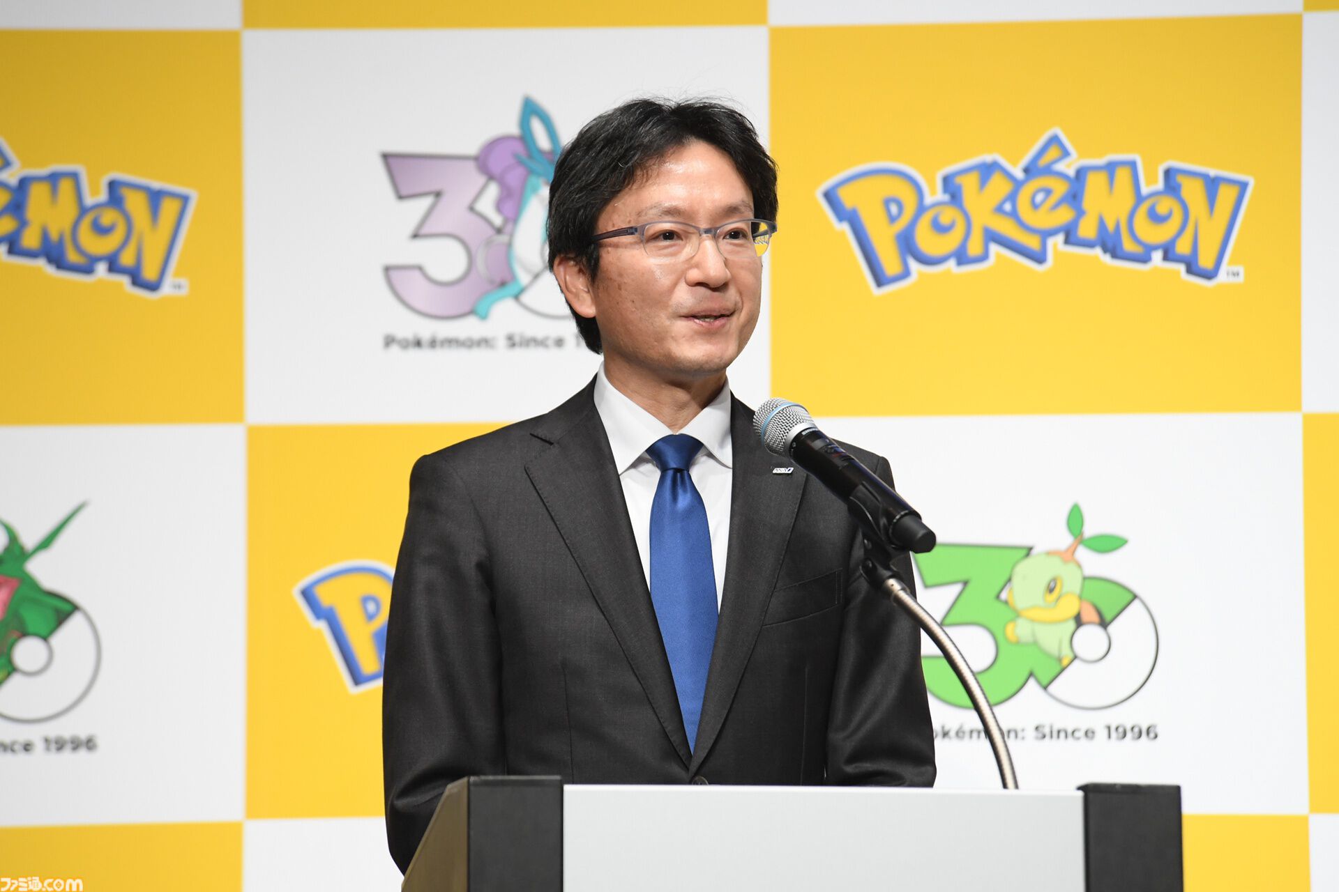 【ポケモン30周年】歴代パッケージの展示は圧巻！ 初代ピカチュウやサント・アンヌごうを立体化した新グッズなども目白押し。期待が膨らむ今後の施策も明らかに【リポート】