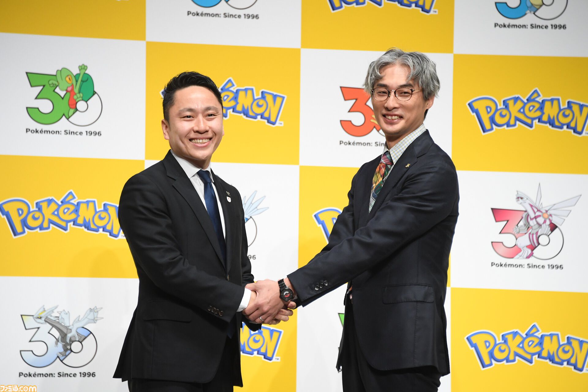 【ポケモン30周年】歴代パッケージの展示は圧巻！ 初代ピカチュウやサント・アンヌごうを立体化した新グッズなども目白押し。期待が膨らむ今後の施策も明らかに【リポート】