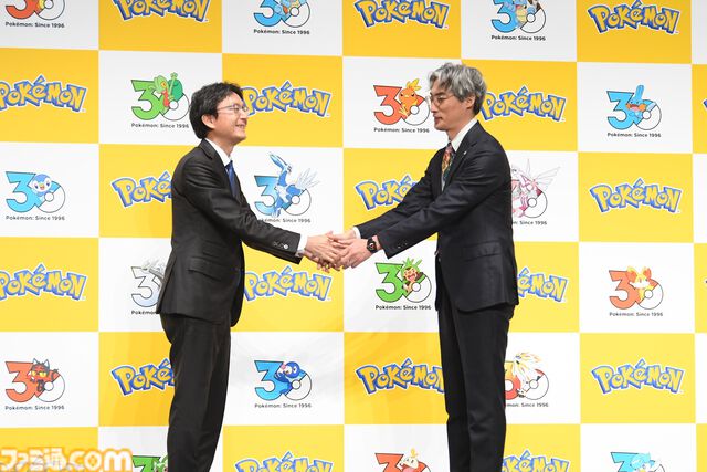 【ポケモン30周年】歴代パッケージの展示は圧巻！ 初代ピカチュウやサント・アンヌごうを立体化した新グッズなども目白押し。期待が膨らむ今後の施策も明らかに【リポート】