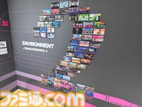 “ダンガンロンパ15周年記念展”シリーズキャライラストからおしおきシーンのアイテムに謎解きまで。遊べるお楽しみ要素も入った、ワックワクでドッキドキの展示会が楽しい！