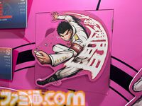 “ダンガンロンパ15周年記念展”シリーズキャライラストからおしおきシーンのアイテムに謎解きまで。遊べるお楽しみ要素も入った、ワックワクでドッキドキの展示会が楽しい！