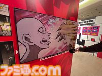 “ダンガンロンパ15周年記念展”シリーズキャライラストからおしおきシーンのアイテムに謎解きまで。遊べるお楽しみ要素も入った、ワックワクでドッキドキの展示会が楽しい！