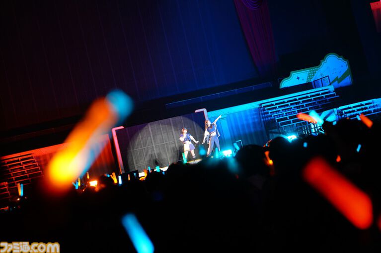 『学マス』初星音楽祭Day1リポート。『カタマリオンザドゥン』に『かちドキ』、『CRYST@LOUD』が披露。アコースティックアレンジや生バンドなど、“音を楽しむ”1日に