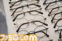 ゲーミングPCと大画面モニターをステンレス製アタッシュケースに組み込むと持ちやすい（ただし20kgある）。金属加工が得意なシーフォースは力技で解決する