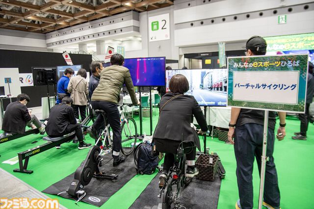 ゲーミングPCと大画面モニターをステンレス製アタッシュケースに組み込むと持ちやすい（ただし20kgある）。金属加工が得意なシーフォースは力技で解決する