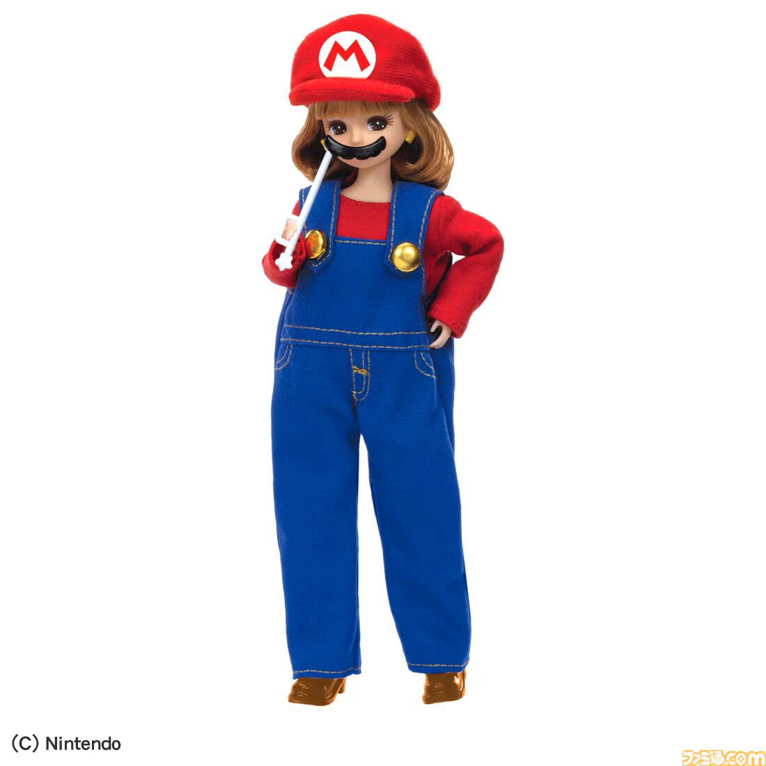 リカちゃんがマリオ＆ピーチ姫コーデに。ピンクのドレスや冠、赤い帽子にオーバーオールも再現。タカラトミーから4月18日発売