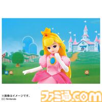 リカちゃんがマリオ＆ピーチ姫コーデに。ピンクのドレスや冠、赤い帽子にオーバーオールも再現。タカラトミーから4月18日発売