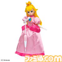 リカちゃんがマリオ＆ピーチ姫コーデに。ピンクのドレスや冠、赤い帽子にオーバーオールも再現。タカラトミーから4月18日発売
