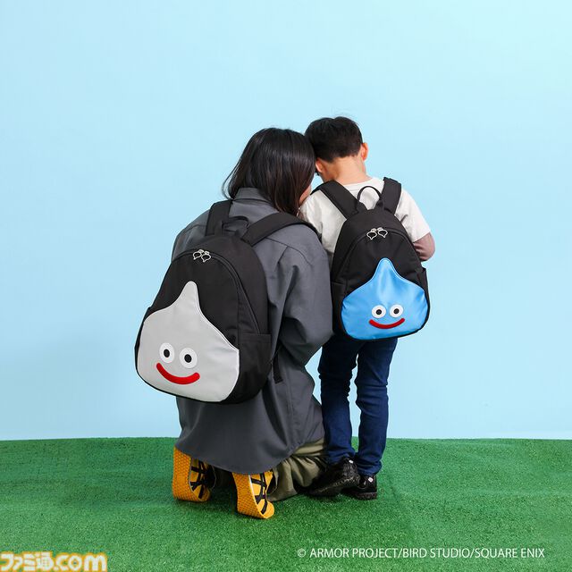 『ドラクエ』スライムを背負えるリュックがかわいい！ お財布、バッグ、キャリーケースなどスライムモチーフの新作アイテムが3月10日より先行販売