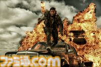 『マッドマックス』第1作から『怒りのデスロード』までの4作品が4週連続で放送。スタントマン死亡説も飛び出すほどの鬼気迫るカーアクションシリーズ