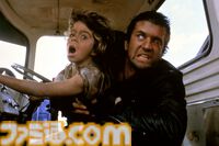 『マッドマックス』第1作から『怒りのデスロード』までの4作品が4週連続で放送。スタントマン死亡説も飛び出すほどの鬼気迫るカーアクションシリーズ