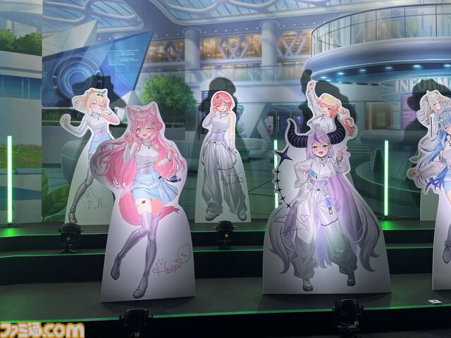 【ホロライブEXPO2026】配信初期の機材セットや汚い鍋、天音かなたのサイン入り握力計など、ホロメンの私物をすべて掲載。150枚以上の写真でリポートをお届け