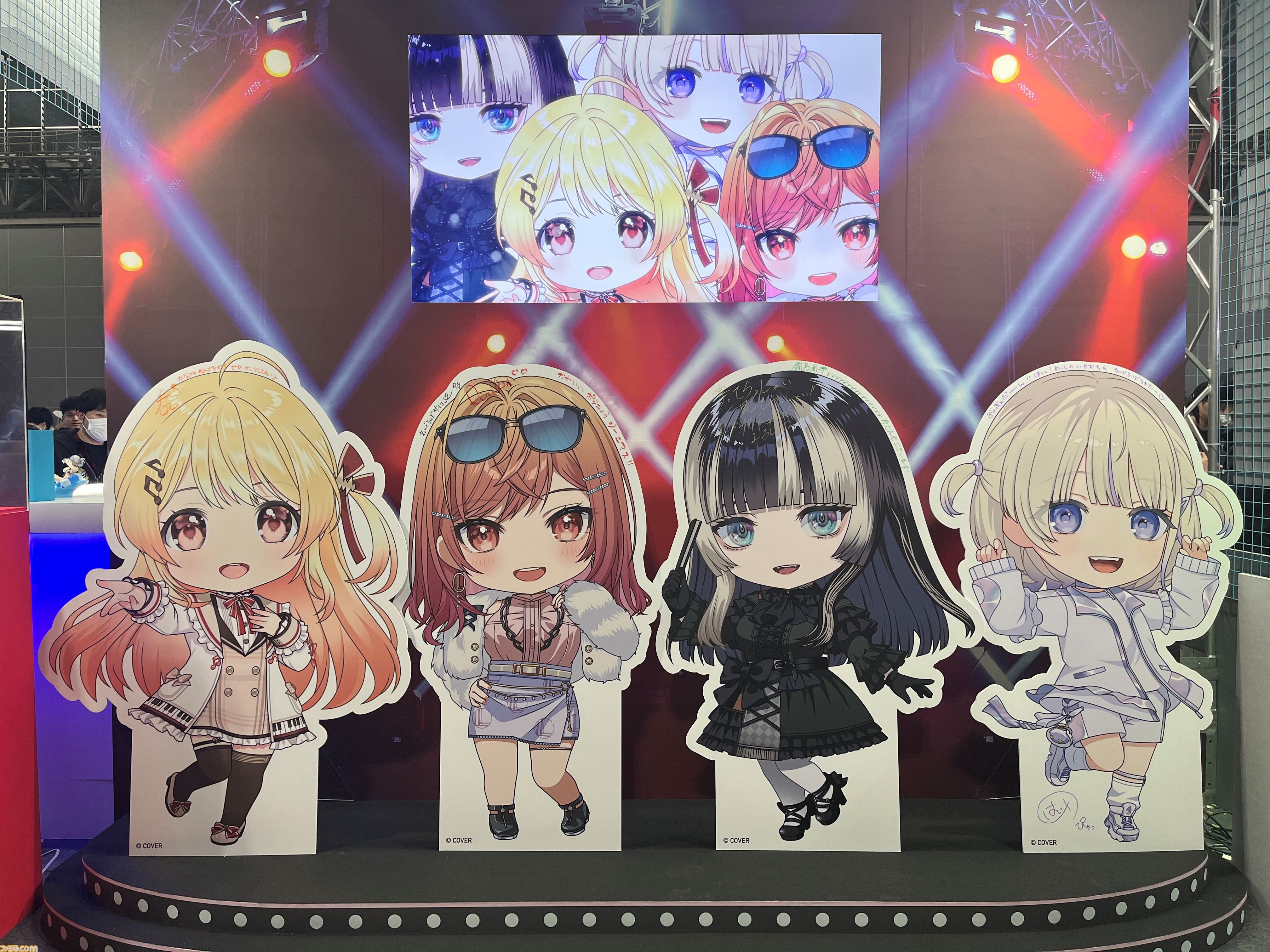 【ホロライブEXPO2026】配信初期の機材セットや汚い鍋、天音かなたのサイン入り握力計など、ホロメンの私物をすべて掲載。150枚以上の写真でリポートをお届け