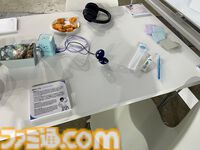 【ホロライブEXPO2026】配信初期の機材セットや汚い鍋、天音かなたのサイン入り握力計など、ホロメンの私物をすべて掲載。150枚以上の写真でリポートをお届け