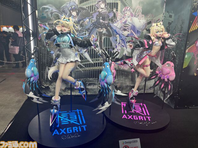 【ホロライブEXPO2026】配信初期の機材セットや汚い鍋、天音かなたのサイン入り握力計など、ホロメンの私物をすべて掲載。150枚以上の写真でリポートをお届け