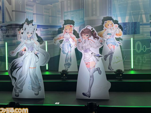 【ホロライブEXPO2026】配信初期の機材セットや汚い鍋、天音かなたのサイン入り握力計など、ホロメンの私物をすべて掲載。150枚以上の写真でリポートをお届け