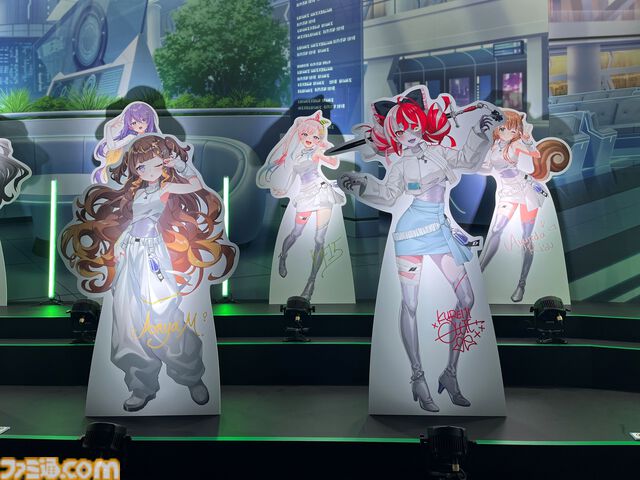 【ホロライブEXPO2026】配信初期の機材セットや汚い鍋、天音かなたのサイン入り握力計など、ホロメンの私物をすべて掲載。150枚以上の写真でリポートをお届け