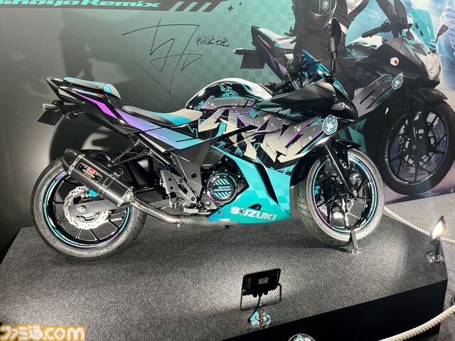 【ホロライブEXPO2026】配信初期の機材セットや汚い鍋、天音かなたのサイン入り握力計など、ホロメンの私物をすべて掲載。150枚以上の写真でリポートをお届け