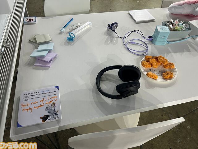 【ホロライブEXPO2026】配信初期の機材セットや汚い鍋、天音かなたのサイン入り握力計など、ホロメンの私物をすべて掲載。150枚以上の写真でリポートをお届け