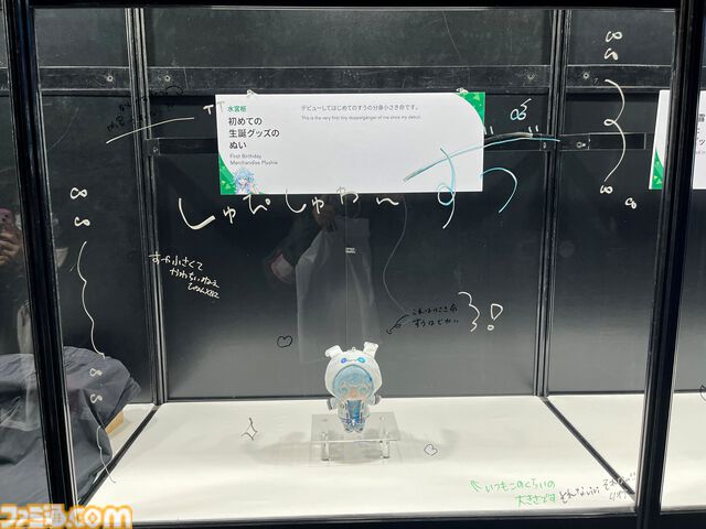 【ホロライブEXPO2026】配信初期の機材セットや汚い鍋、天音かなたのサイン入り握力計など、ホロメンの私物をすべて掲載。150枚以上の写真でリポートをお届け